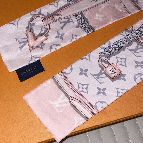 Louis Vuitton Bandeau - Picture 3 of 10